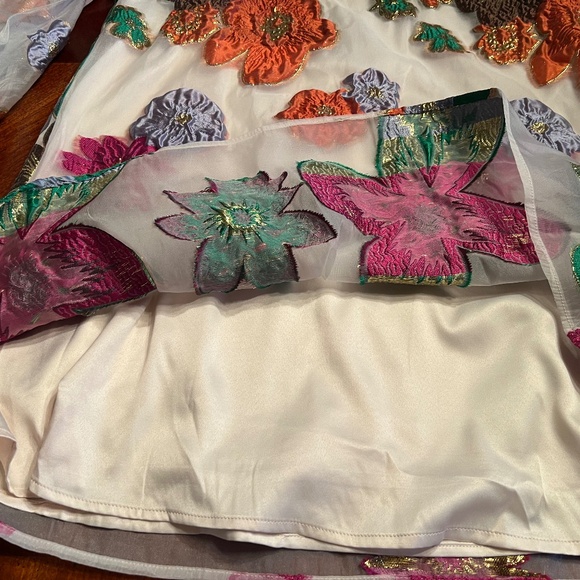 EN CREME Blooming Bliss Ivory Floral Embroidered Dress Sz L - Picture 3 of 6